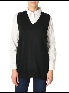 Vince Camuto Black V-Neck Sleeveless Sweater Vest